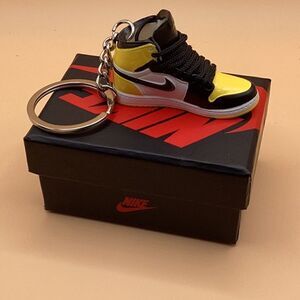 MINI 3D Sneaker Keychain Jordan 1 Yellow White